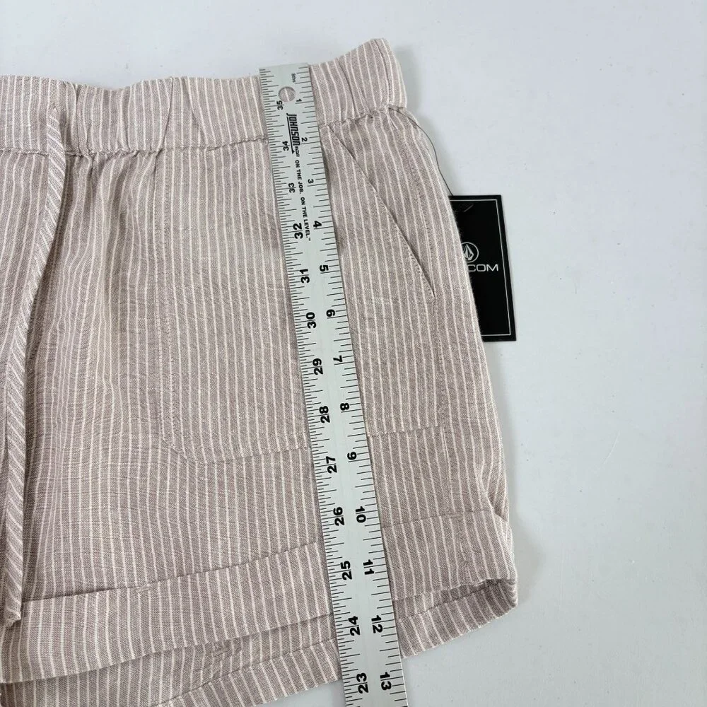 Volcom Sunday Strut Short Womens M Tan Beige Stripe Pull On Pockets Casual NWT - Picture 8 of 9